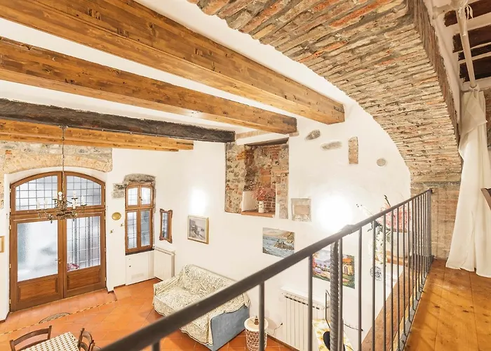 025- La Casa Di Esmeralda Apartment